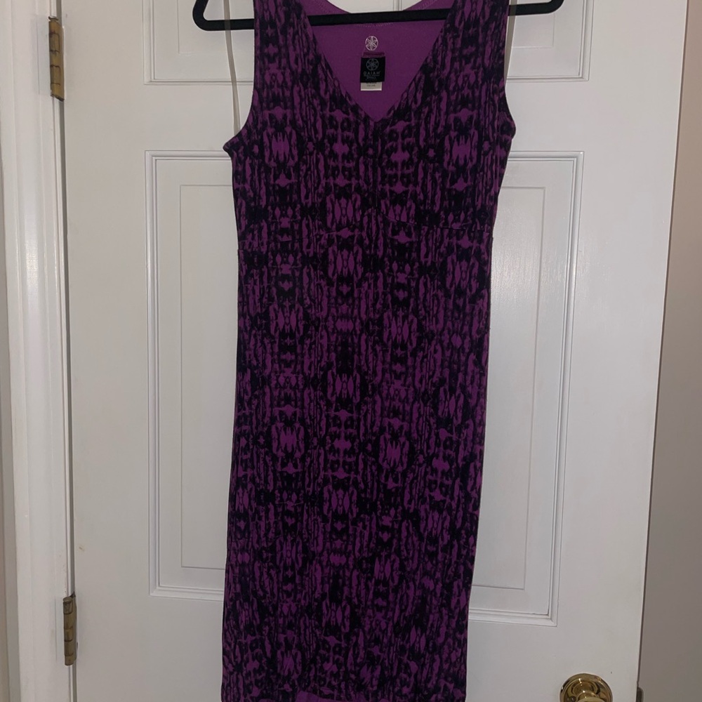 GAIAM Purple and Black Sleeveless Midi Dress